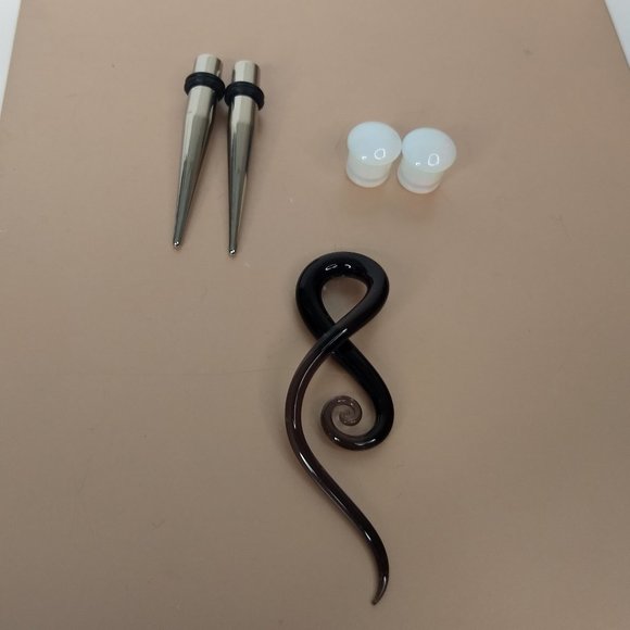 Ear Gauge Glass Plugs And Metal Stretchers Taper Lot 5 Items Spiral Glass Modern - Picture 1 of 8
